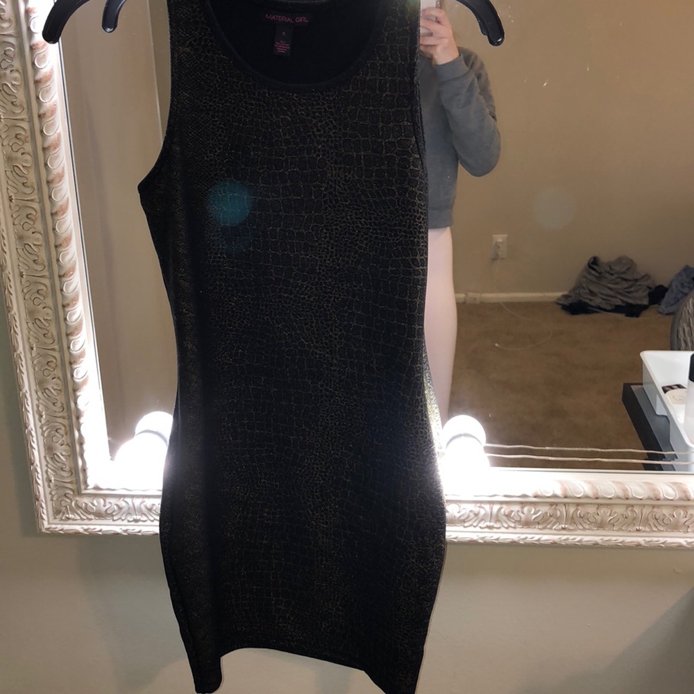 Gorgeous dress - Picture 2 of 2